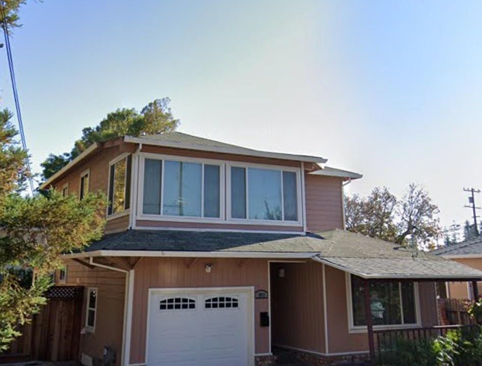 1st image of 1011 Palm Ave