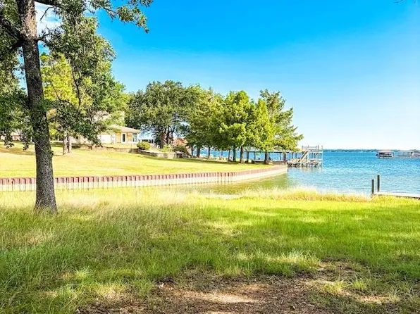 14216 Clark Dr, Streetman, TX 75859