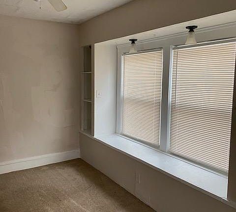 3rd image of 7211 Dearborn Ave