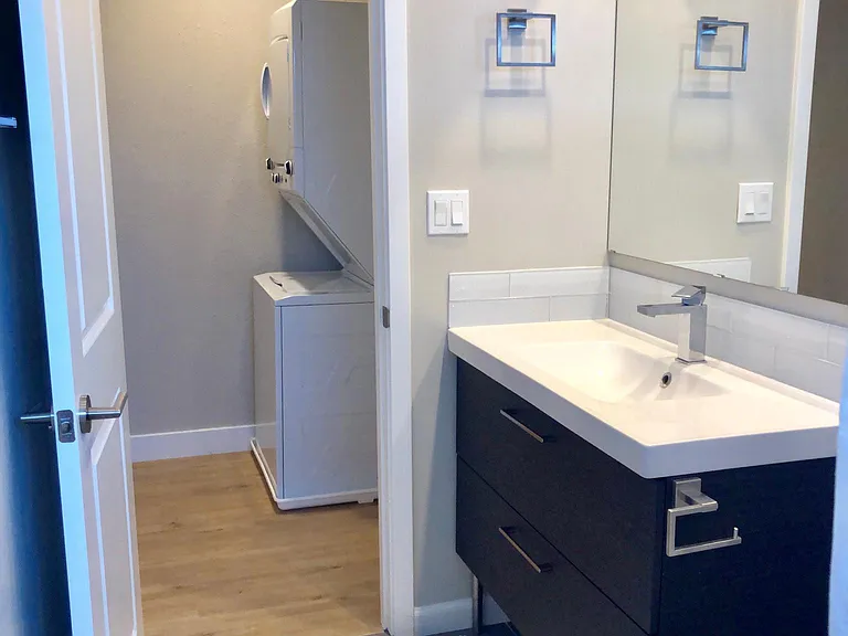 141 Wilton Dr #3 — Photo 3