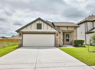 104 Lisa Marie Dr, Angleton, TX 77515