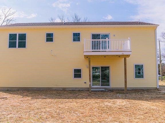 4th image of 956 Rogers Ave