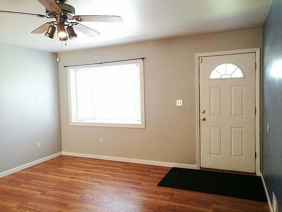 2nd image of 34226 Grand Traverse St