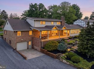1435 Detwiler Dr, York, PA 17404