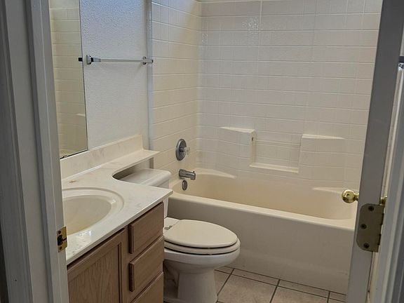 5th image of 8935 E Golf Links Rd