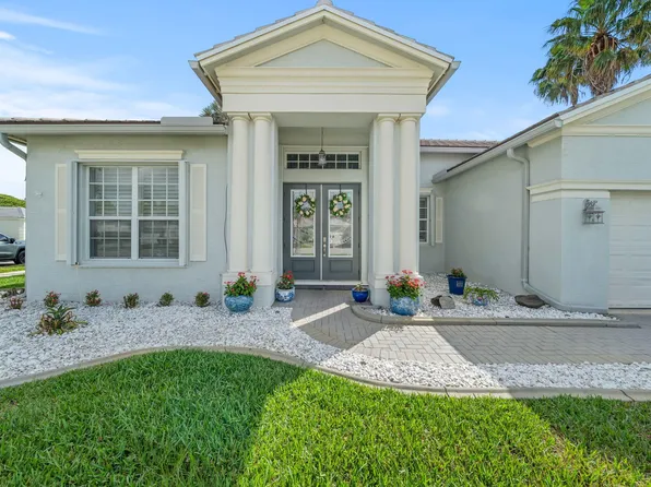 261 SW Lake Forest Way, Port St Lucie, FL 34986