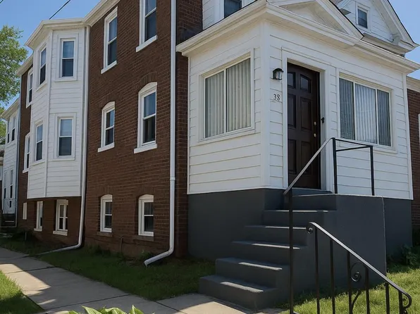 33 N Millbourne Ave, Millbourne, PA 19082