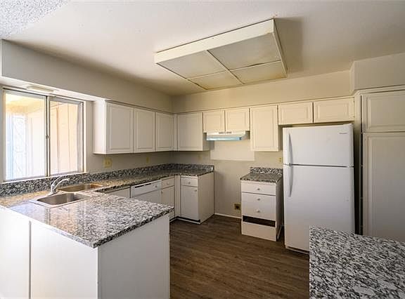 3rd image of 11822 Leisure Dr