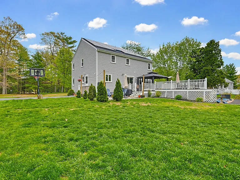 35 Millbrook Dr — Photo 17