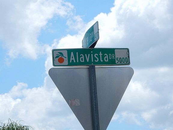 5th image of 4901 Alavista Dr
