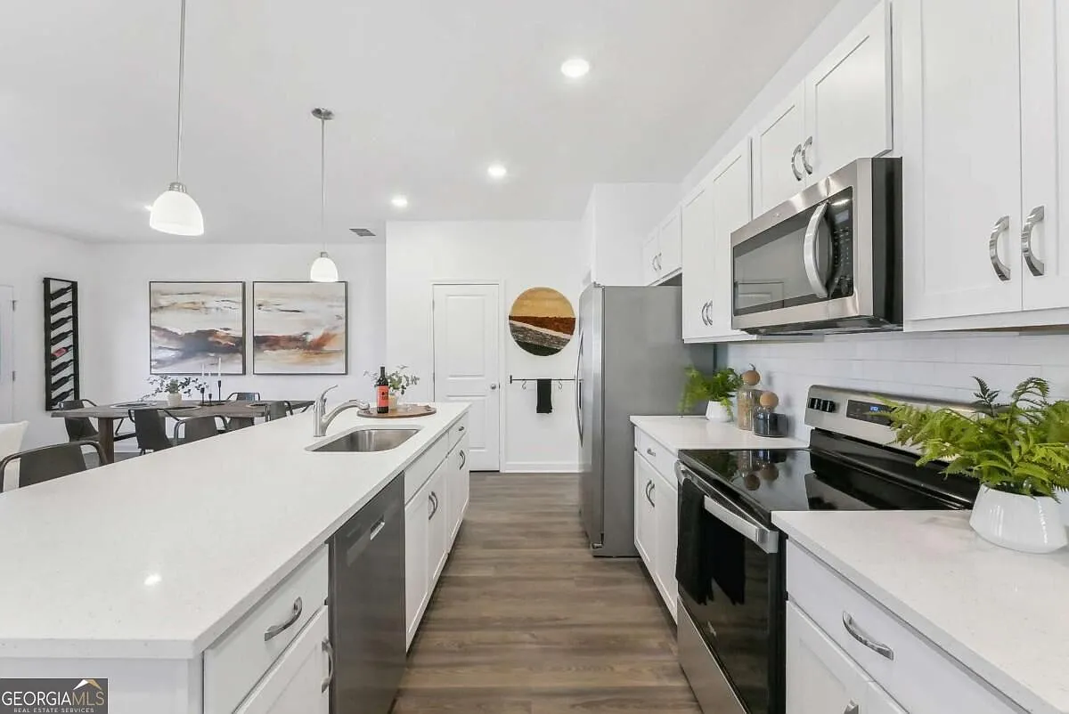 3 bed, 2.5 bath, 1805 sqft, $2,250 — Photo 4
