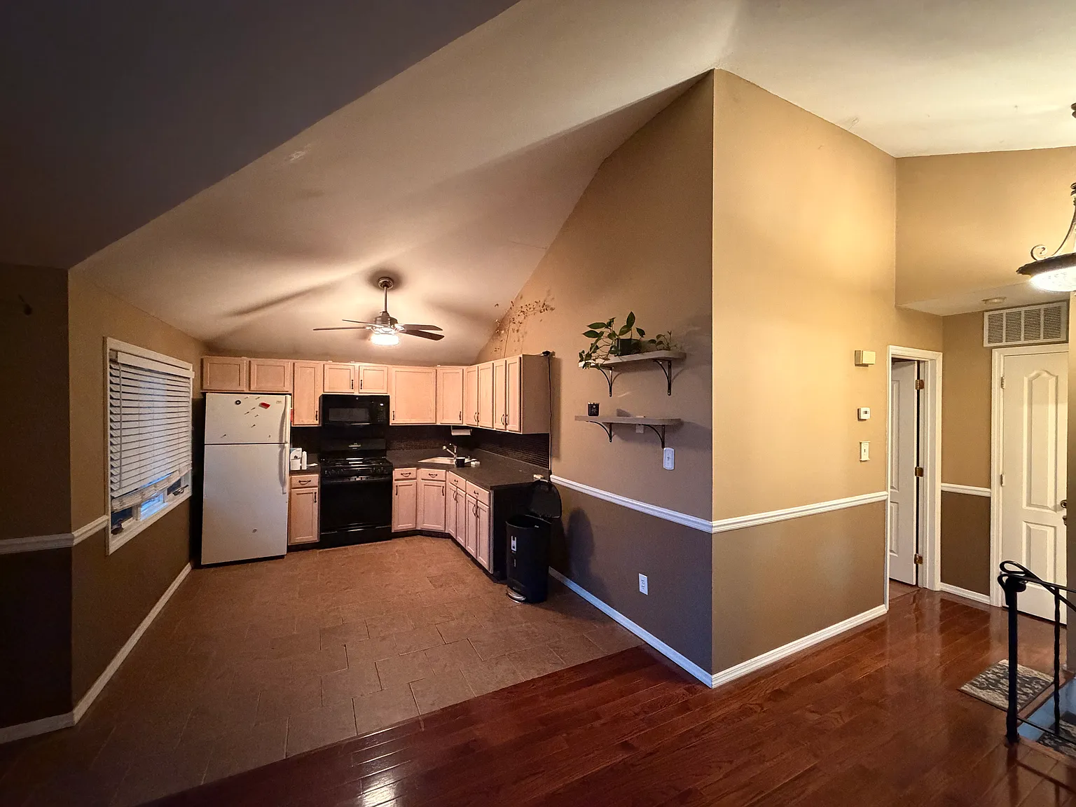 1 bed, $2,000 — Photo 4