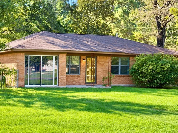 101 Oak St, Dayton, TX 77535