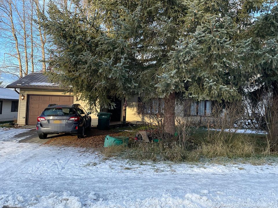 1st image of 17335 Meadow Creek Dr