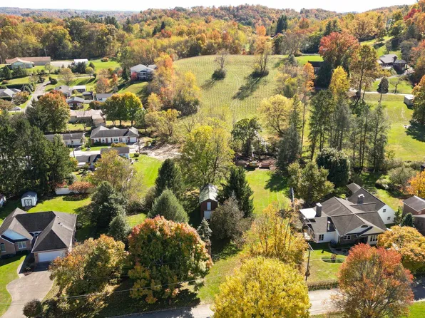 44 Boggess St, Buckhannon, WV 26201