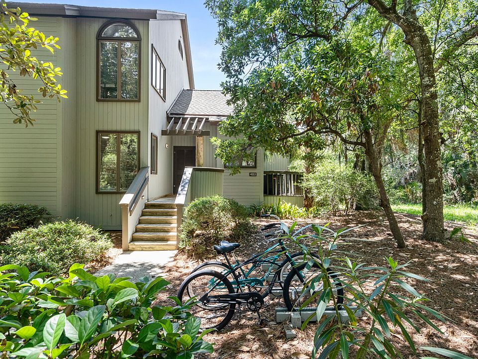 1st image of 4553 Park Lake Dr