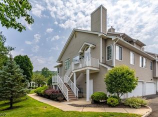 96 Birchwood Rd, Bedminster, NJ 07921