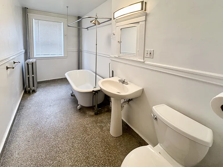 9 Fairfield St #1 — Photo 14