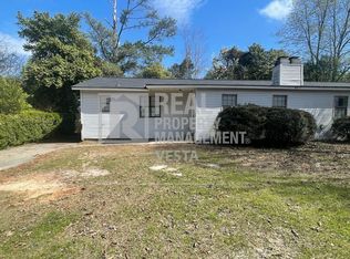 634 Maplewood Dr, Bonaire, GA 31005
