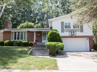 2226 Wellesley Dr, Lansing, MI