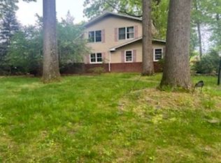 992 Ridge Ct, New Milford, NJ 07646