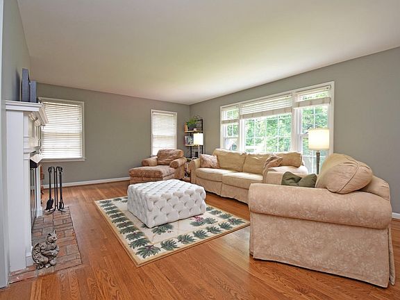 4th image of 1103 Birney Ln