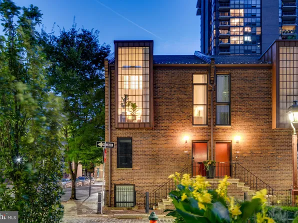 2 Saint James Ct #22, Philadelphia, PA 19106