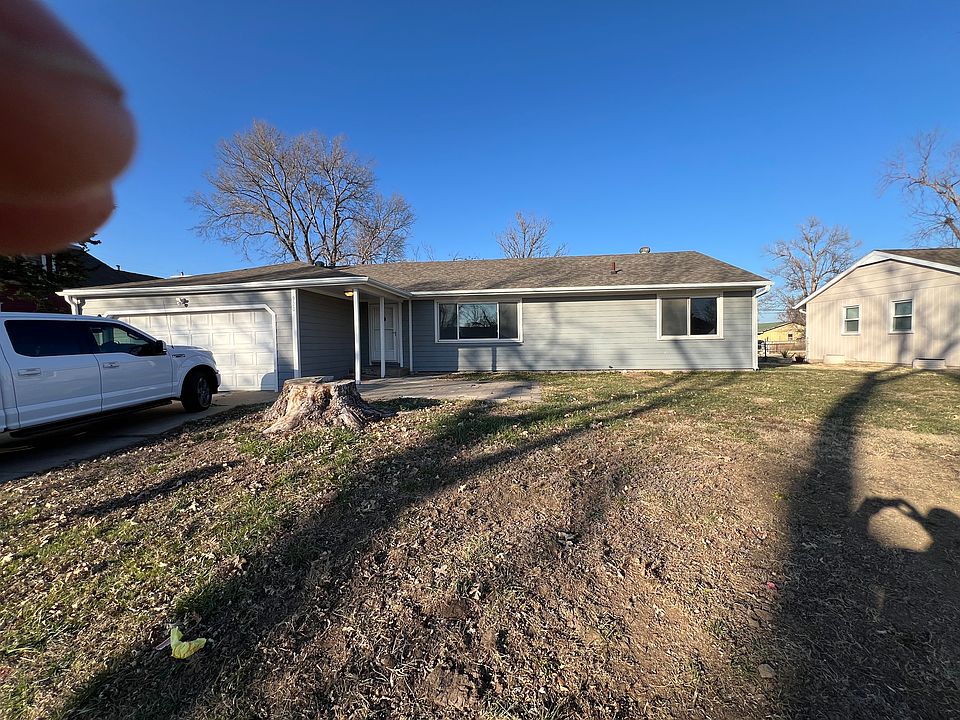 1st image of 908 Garden Ave #908