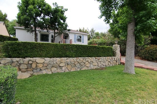 1st image of 2435 Fairmount Ave