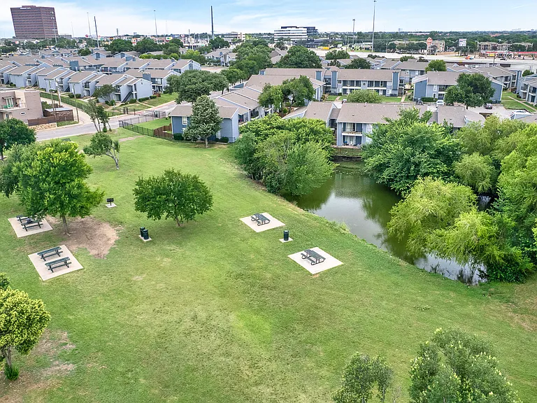 9471 Timberleaf Dr — Photo 39