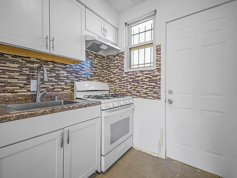 216 Orange St SE #4 — Photo 9