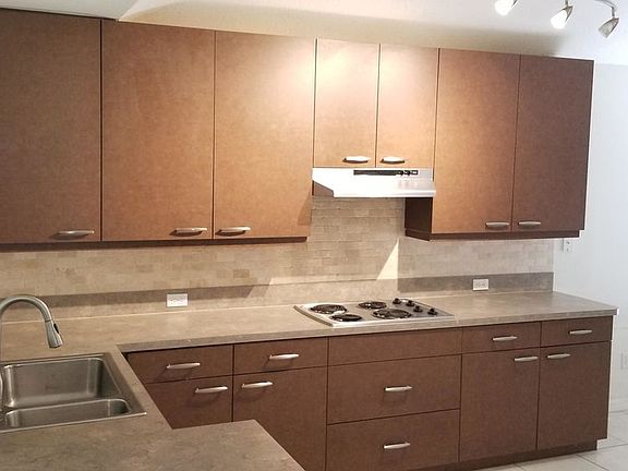 3rd image of 2625 SW Cactus Cir