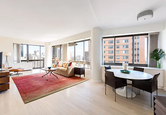 Sold by Luxus Manhattan Realty | media 1