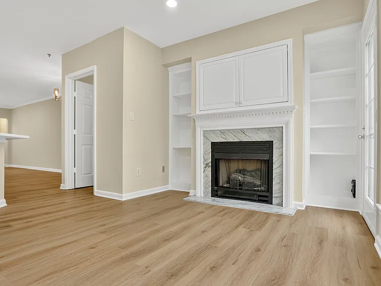 2492 Quick St #103 — Photo 14