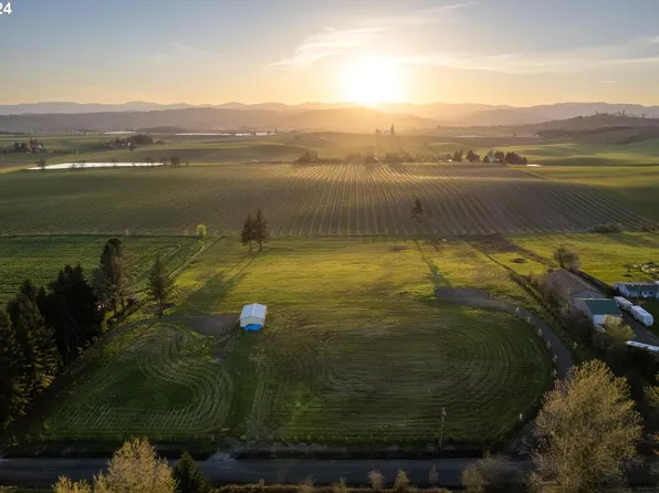 19505 NW Adcock Rd, Yamhill, OR 97148