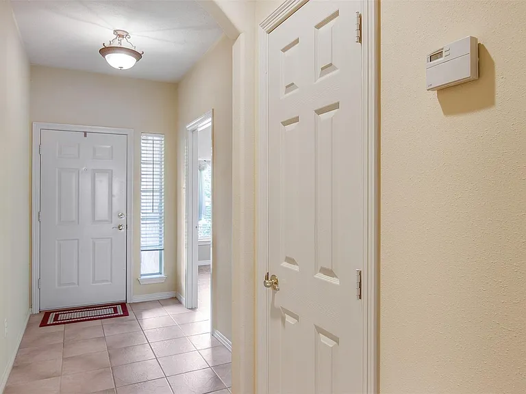 10735 Norchester Village Dr — Photo 3