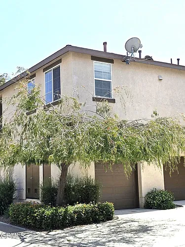 3319 N Ventura Rd Photo 1