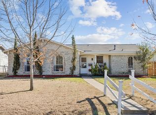 726 Waikiki Dr, Garland, TX 75043