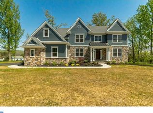 2221 Georgetown Dr, Malvern, PA 19355