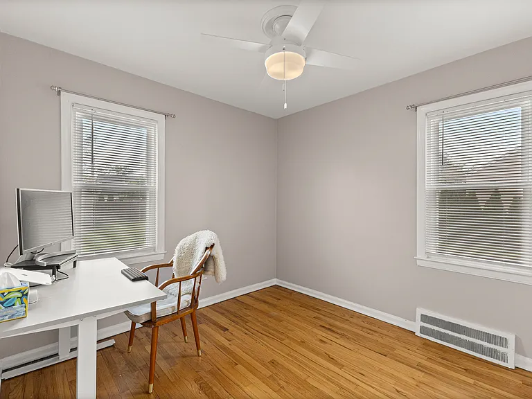 3230 Harding St — Photo 12
