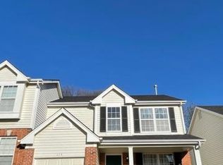 409 Summit Tree Ct, Fenton, MO 63026