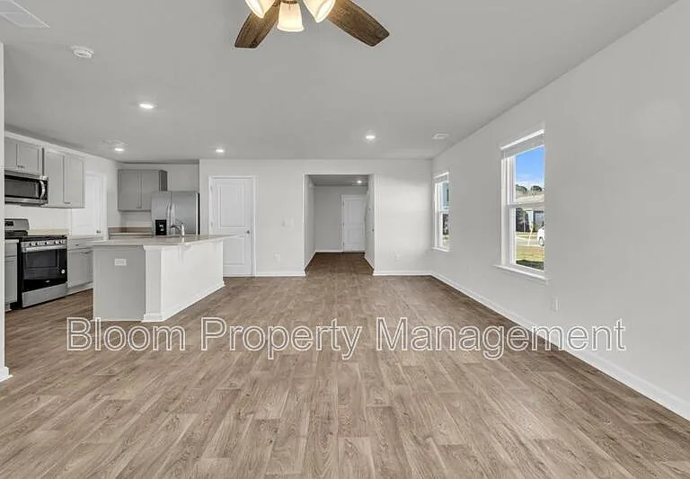 440 White Scallop Way — Photo 14