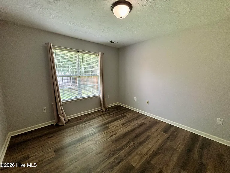 831 Dantignac St — Photo 9