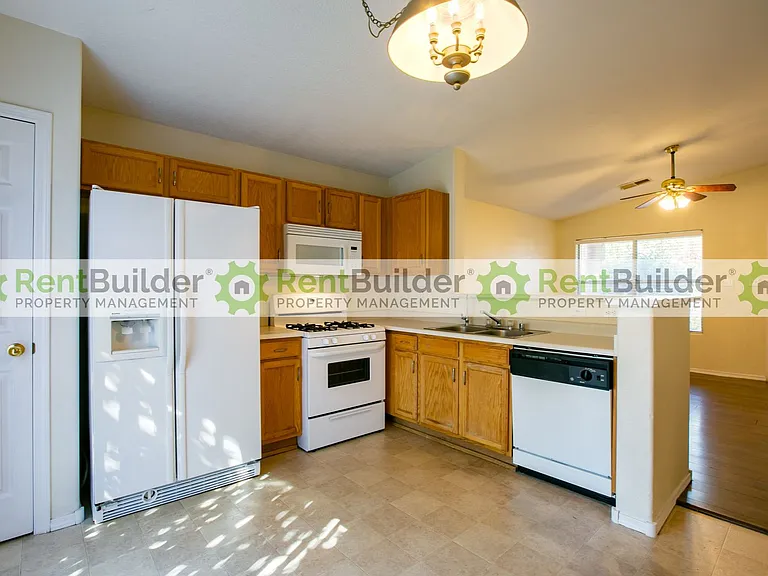 5106 Park Ridge Rd NW — Photo 6