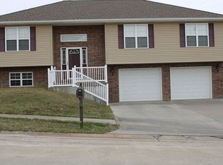 201 Division St, Knob Noster, MO 65336