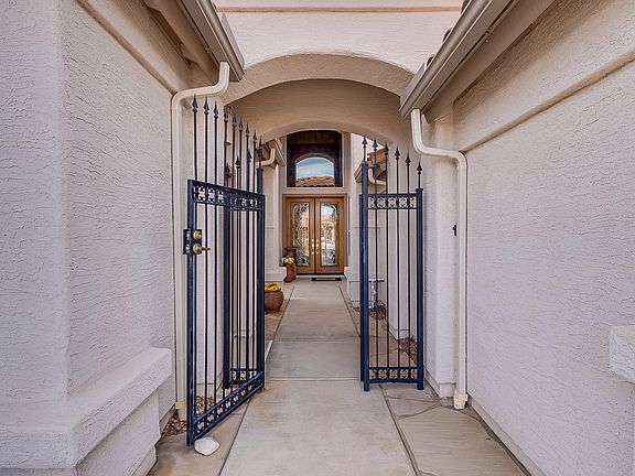 4th image of 62137 E Briarwood Dr