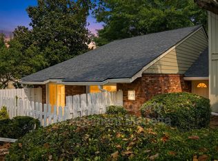 723 Hanover Ln, Marietta, GA 30067