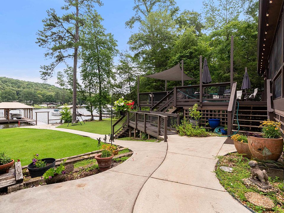 1st image of 486 S Lakeshore Dr