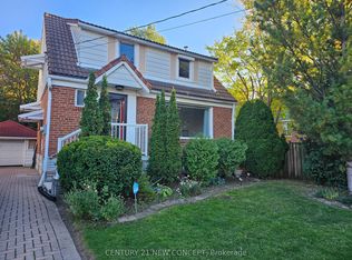 59 Madawaska Ave, Toronto, ON M2M 2R2