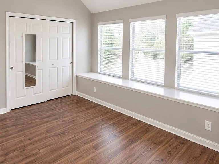 8618 Rocky River St — Photo 10